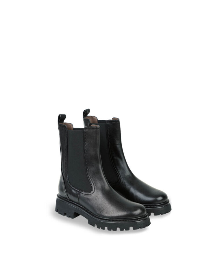 Levanto black-1